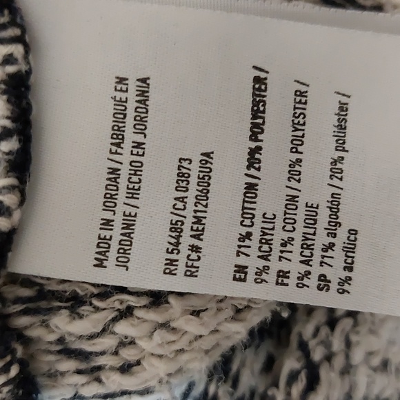 AMERICAN EAGLE Outfitters pull over knit sweatshirt. Size LG. Pre-owned like new - Picture 7 of 8